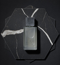 Charger l'image dans la galerie, BLUE MANDARINE // PARFUMERIE PARTICULIERE